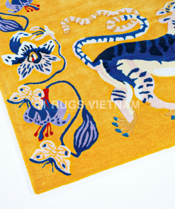 Alternative view of 'FLORA & FAUNA' RUG
